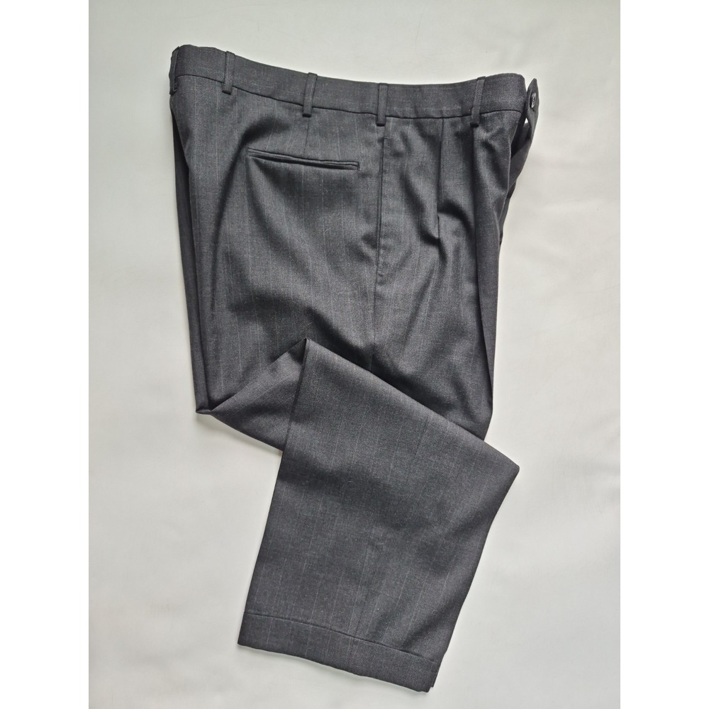Jos A Bank Men's 38x26 Pleated Front Wool Dress Pants Gray Stripe